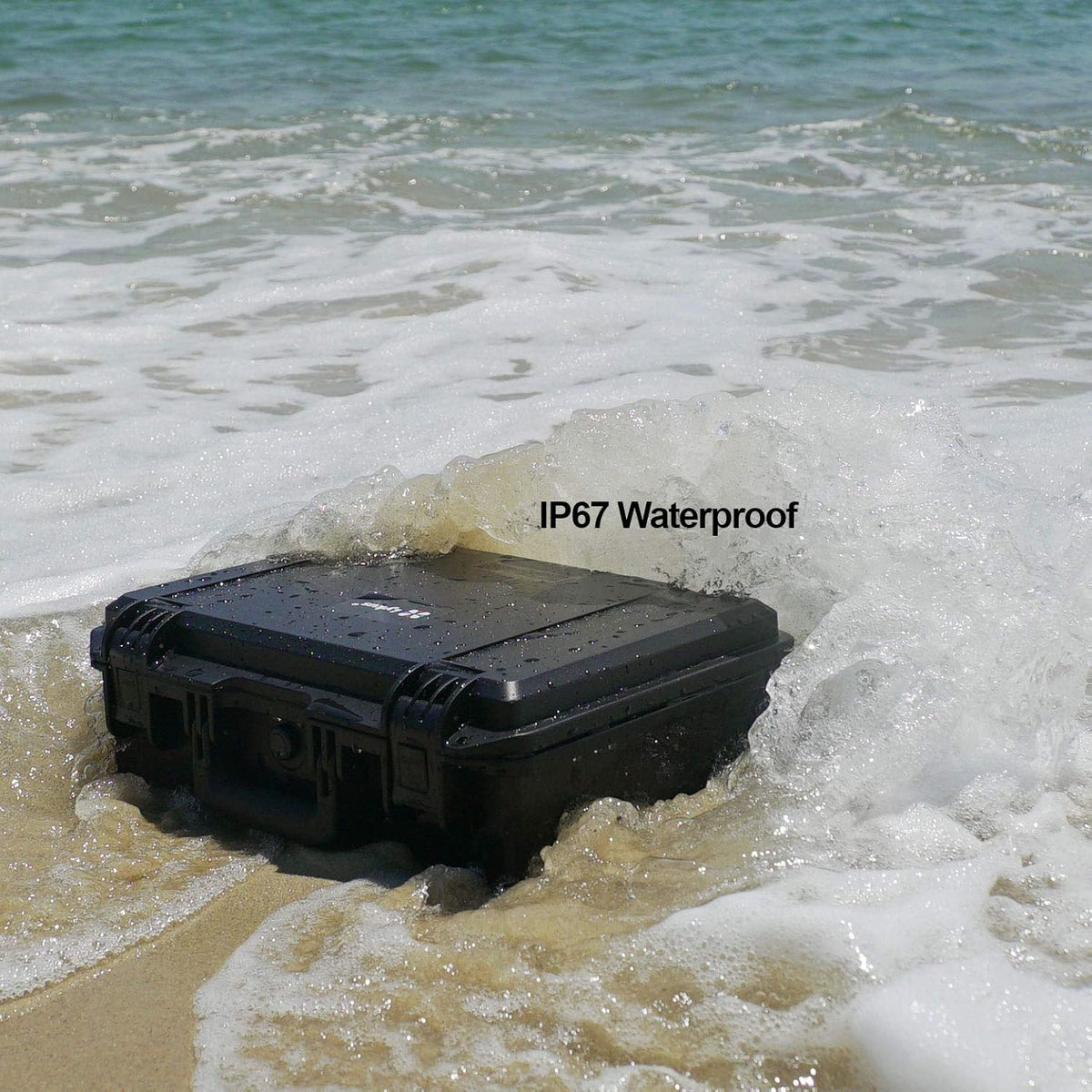 Waterproof Hard Case with Customizable Foam Insert E88114