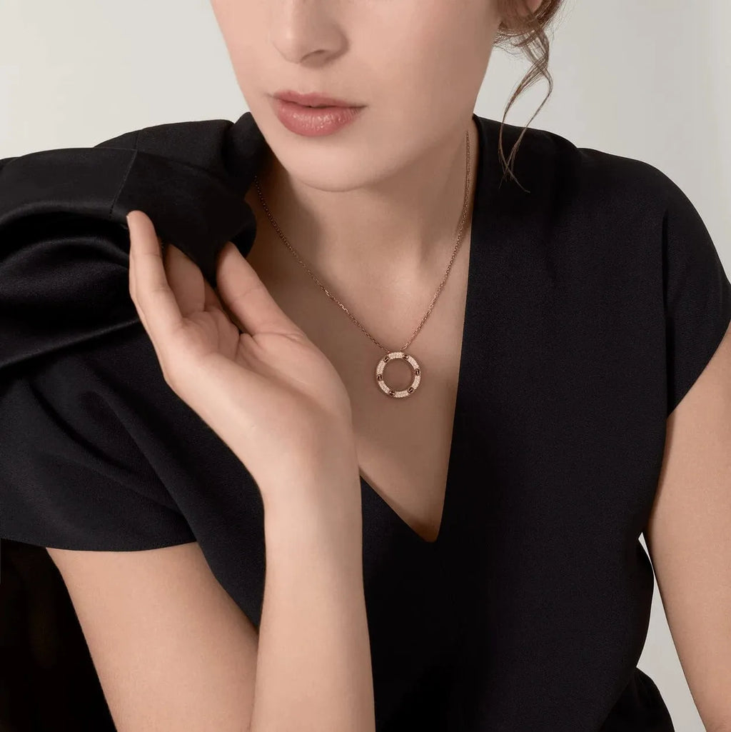 Screw Love Necklace With Diamond Paved N3711