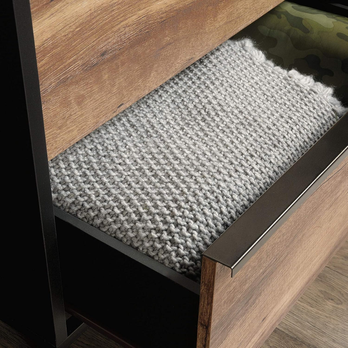 Black 3-Drawer Chest I50372