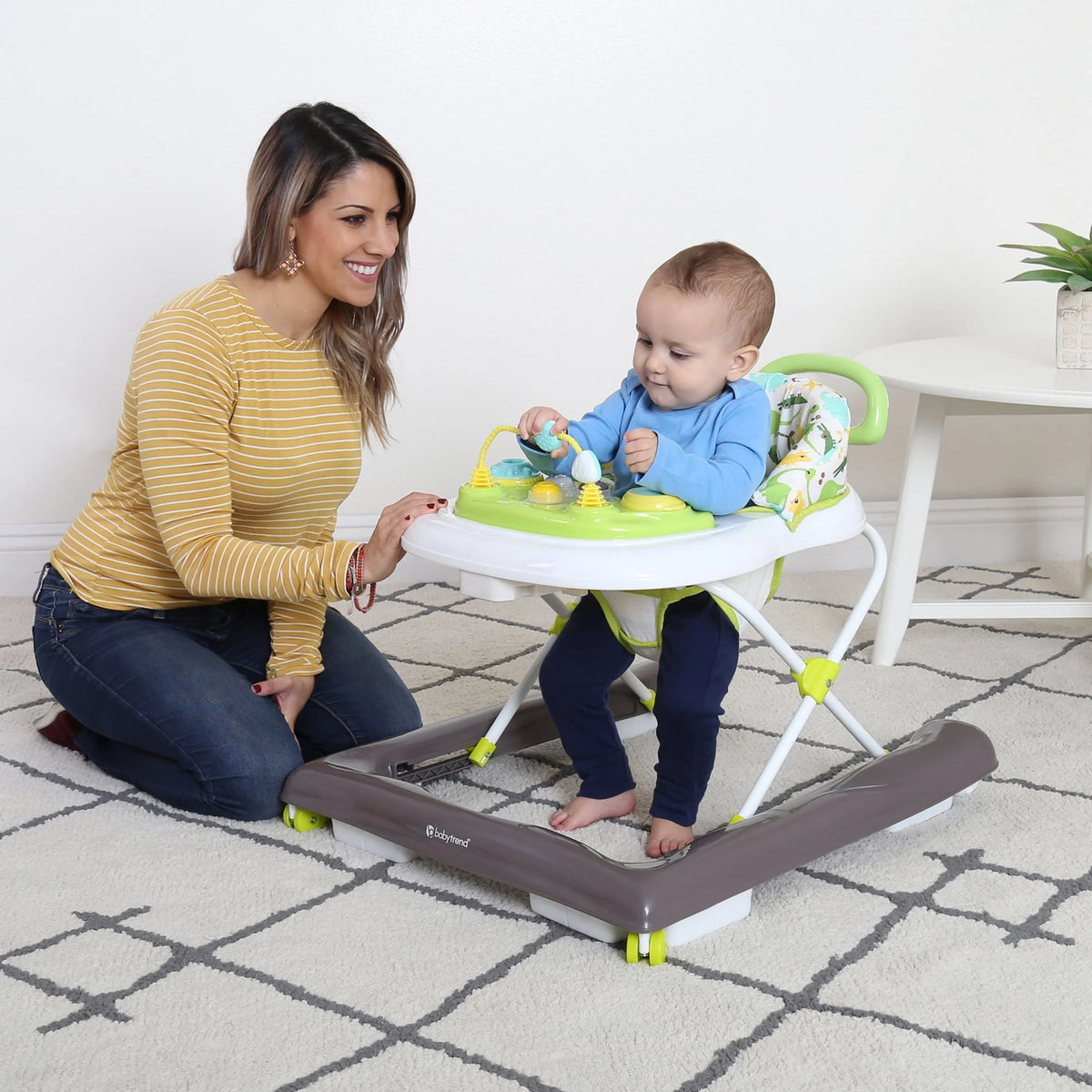 Activity Baby Walker with Removable Toy Tray K854904