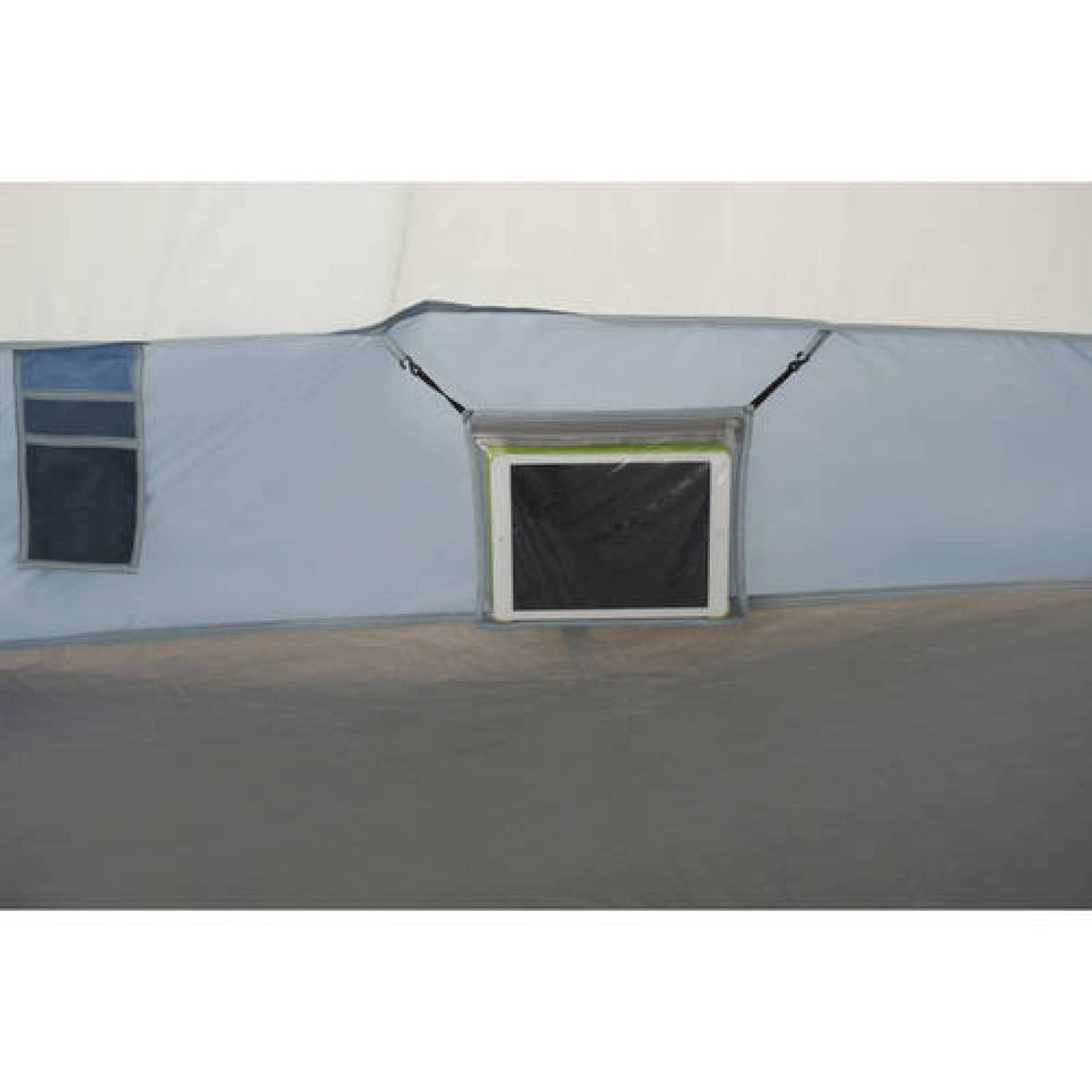 18& x 18& Family Tent Sleeps 14 H33153