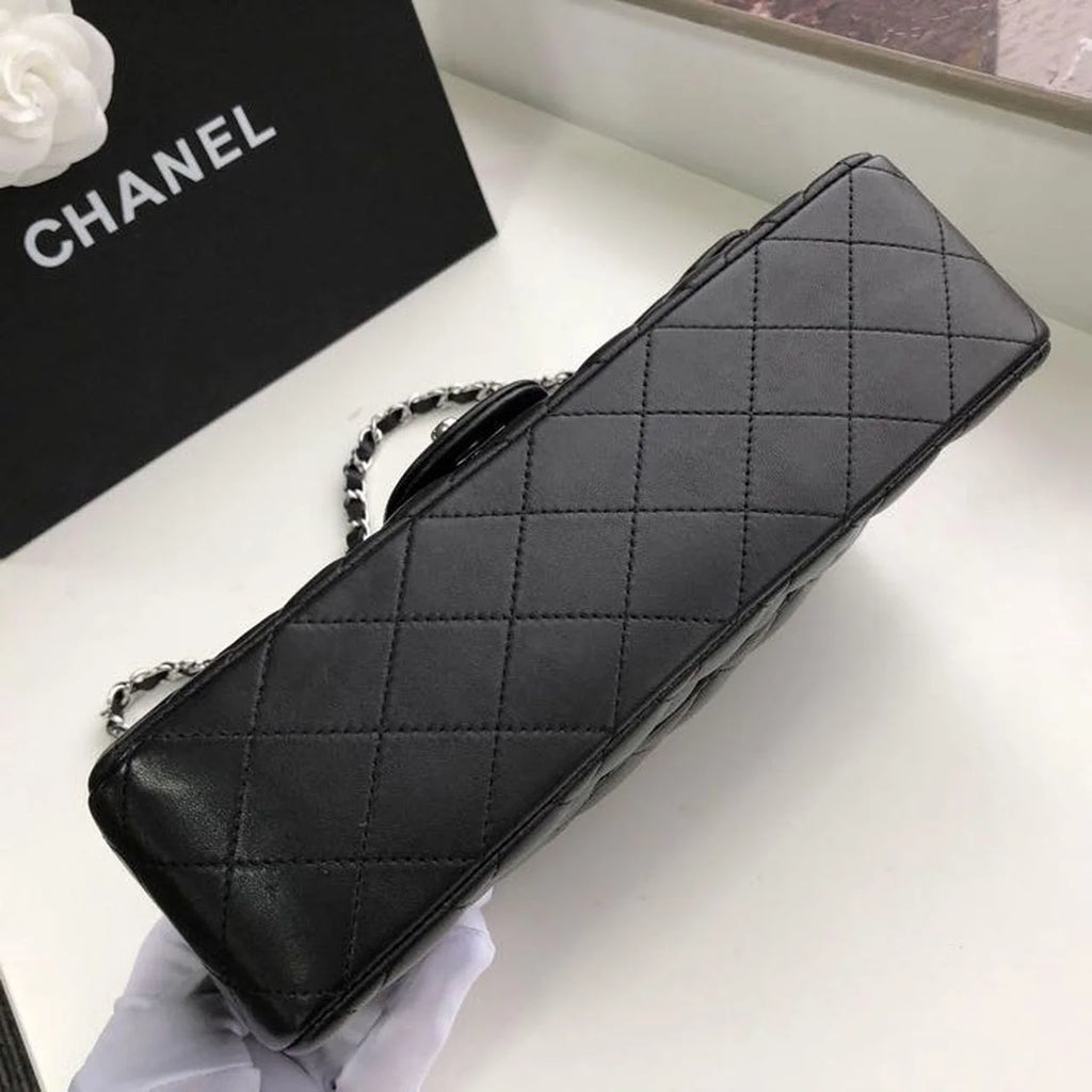 Black Handbag O2773