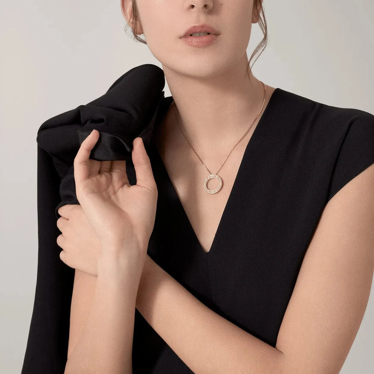 Screw Love Necklace With Diamond Paved N3711