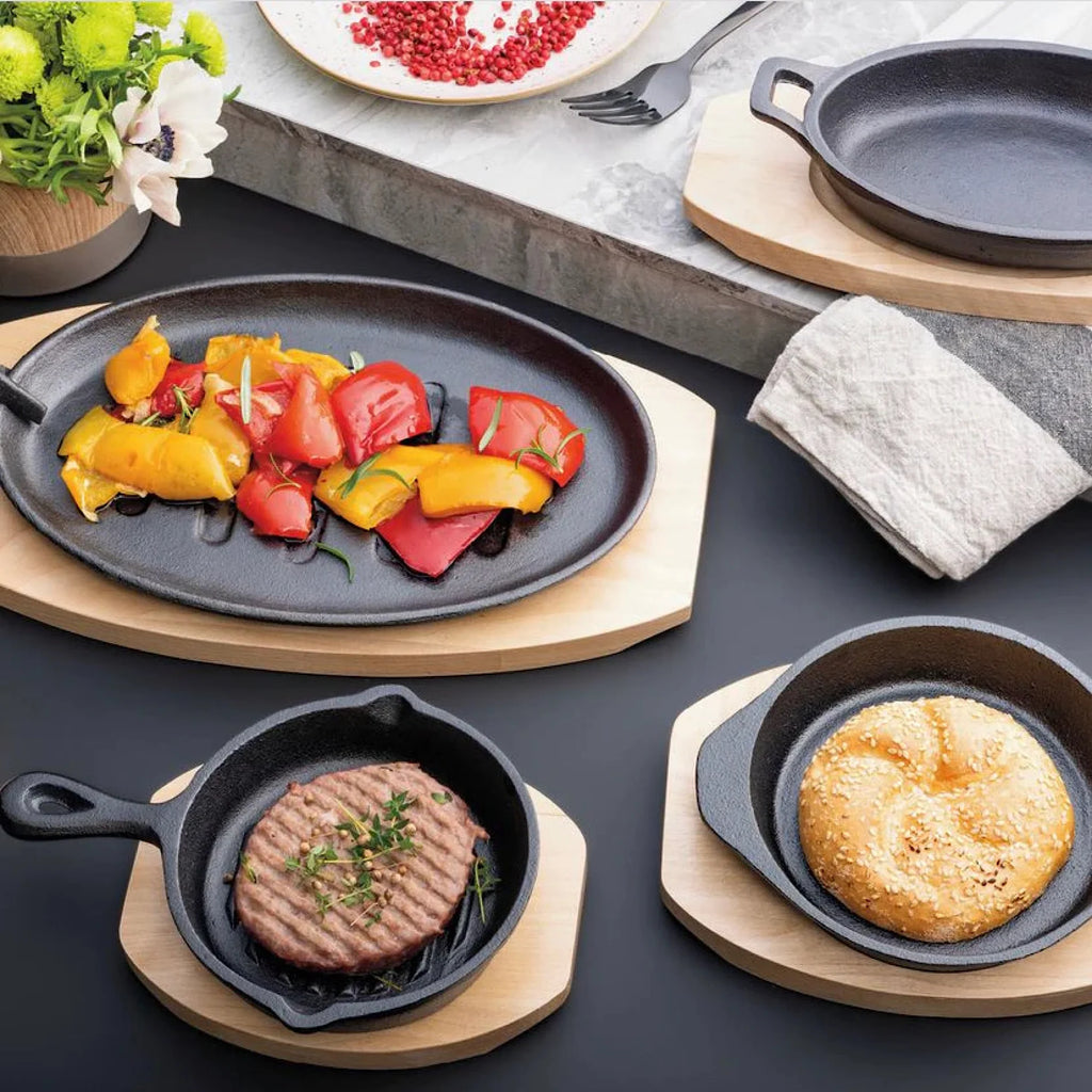 Cast Iron Oval Skillet with Beech Trivet X749