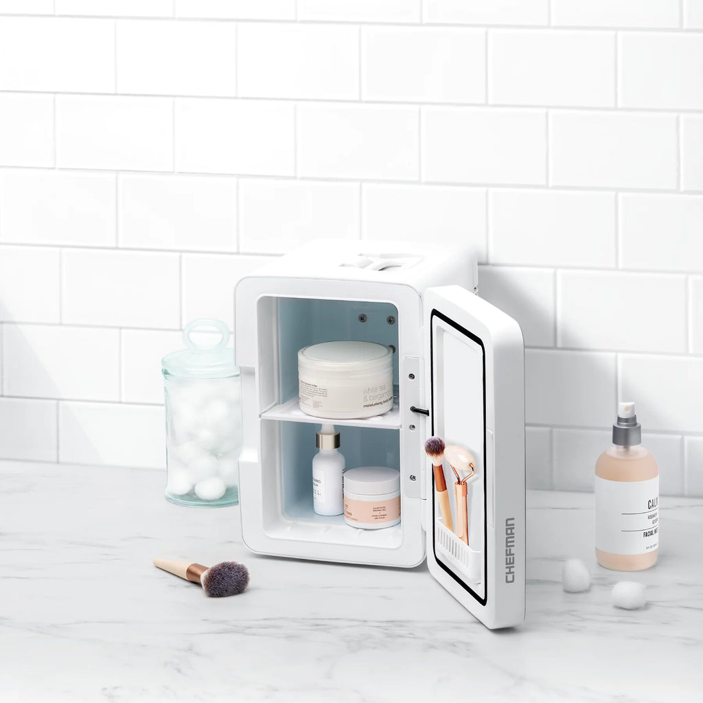 White 6L Mini Fridge with LED Light Z23204