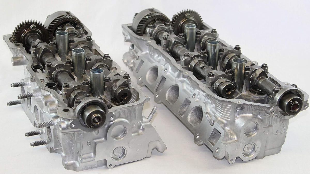 3.0 DOHC V6 VVT-i Cylinder Head Pair M260592