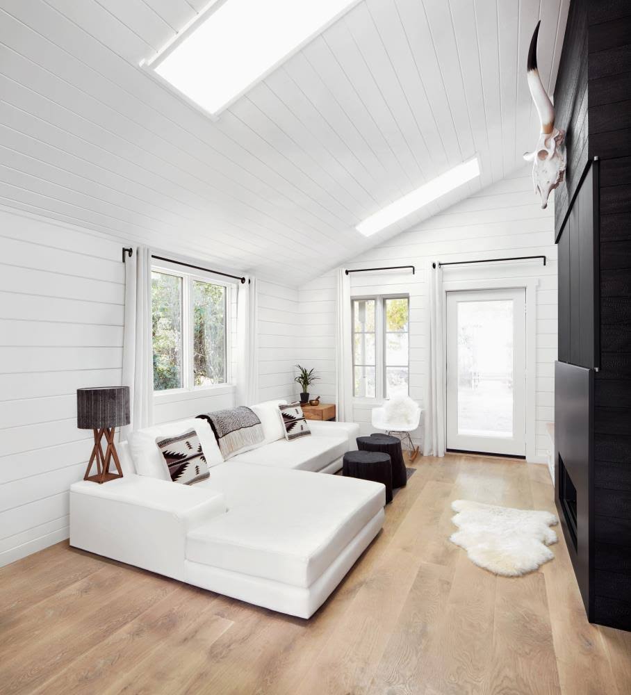 1 in. x 6 in. x 6 ft. White Smooth Shiplap Pine (6-Pack) N898800