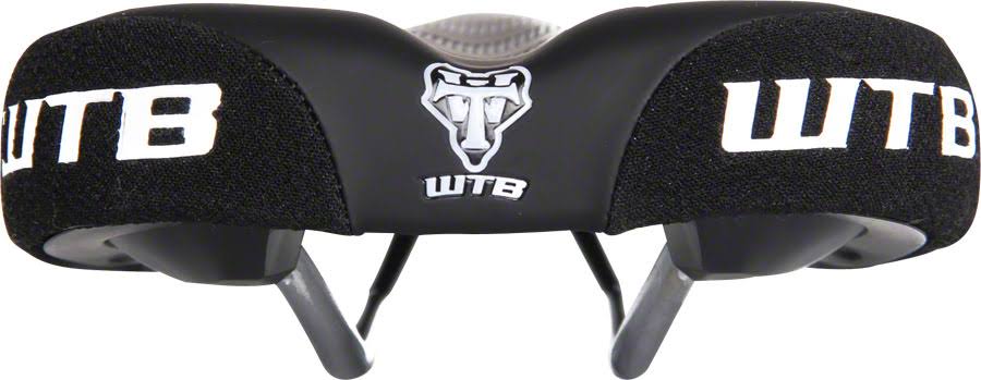 Black Saddle V2916