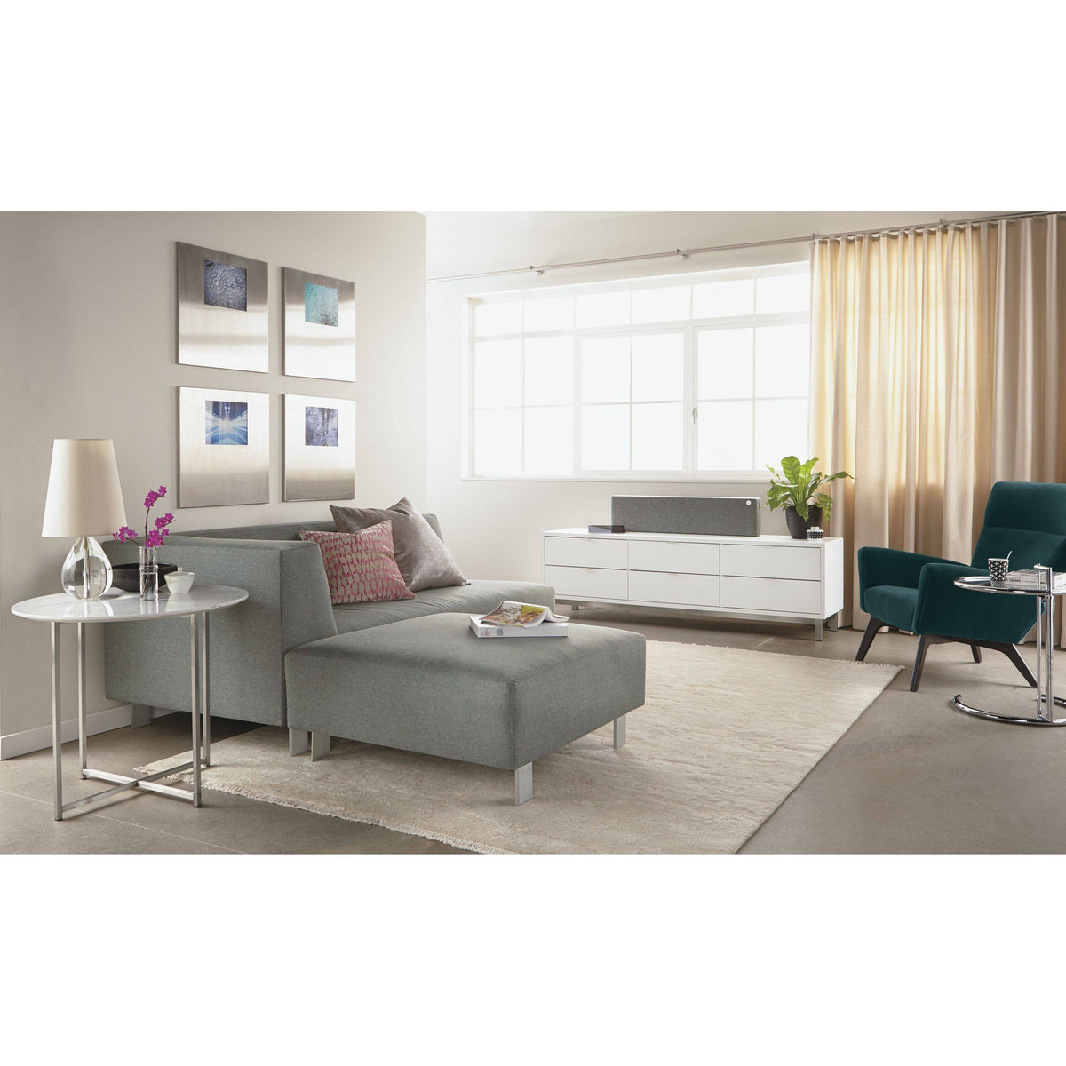 Modern Classic Round End Table in Stainless Steel with Smoke Tempered Glass Top X319366