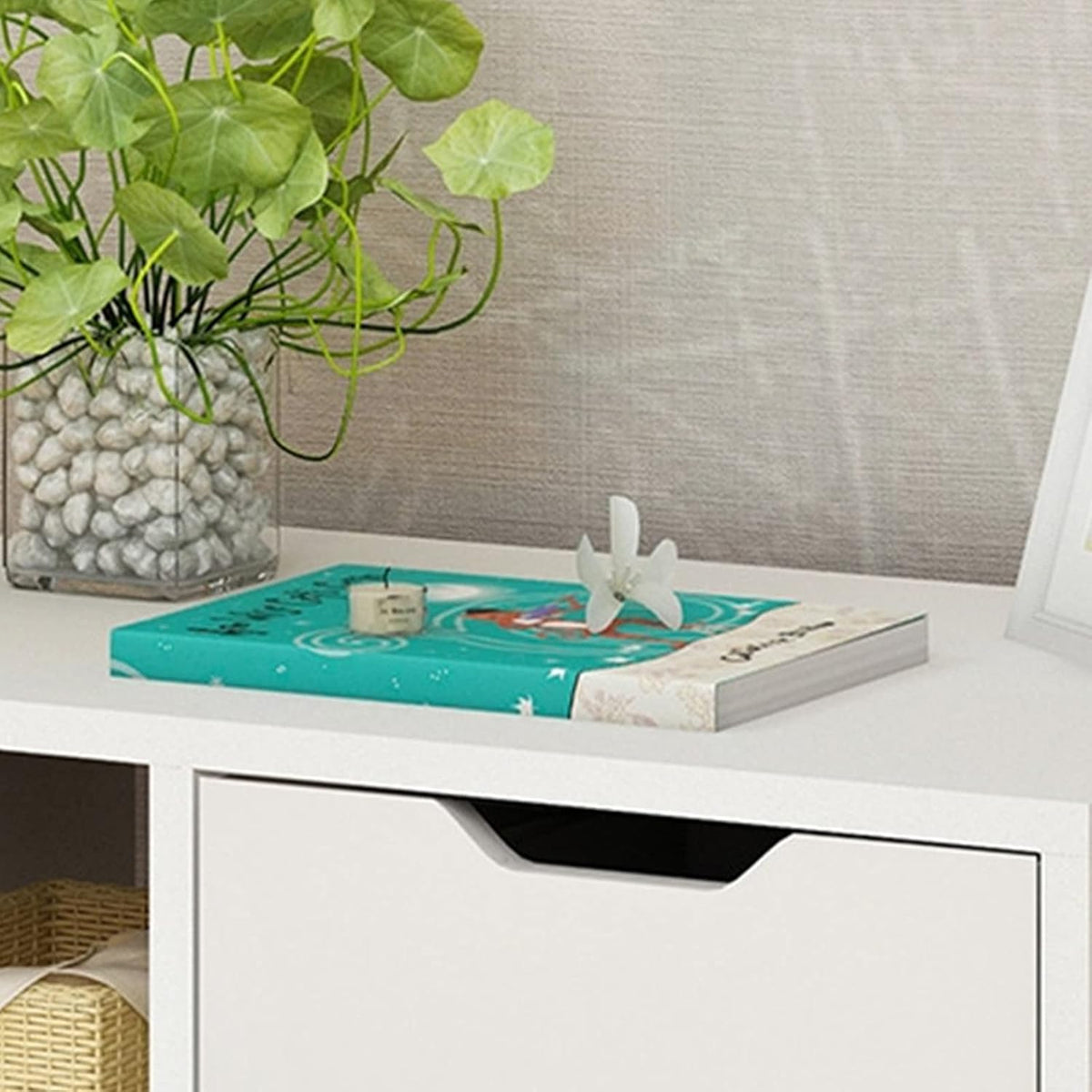 White 2 Drawer Wood Nightstand I710
