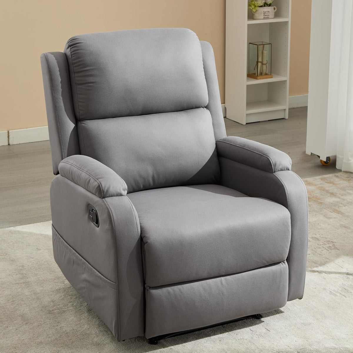 Leather Recliner Chair with Adjustable Backrest P492
