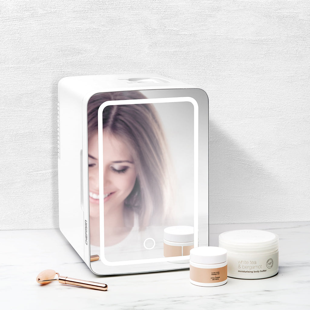 White 6L Mini Fridge with LED Light Z23204