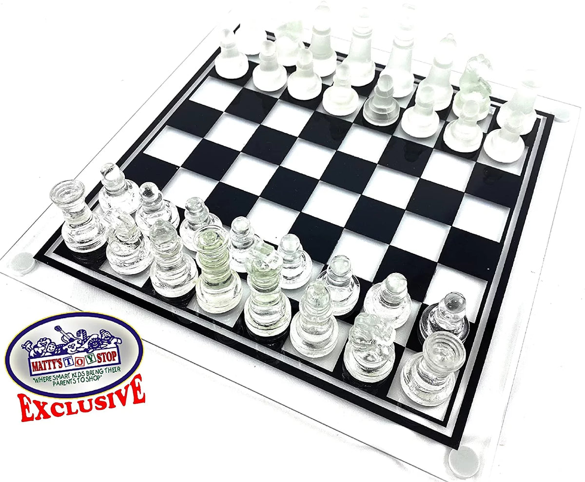 Small Glass Chess Set O715159