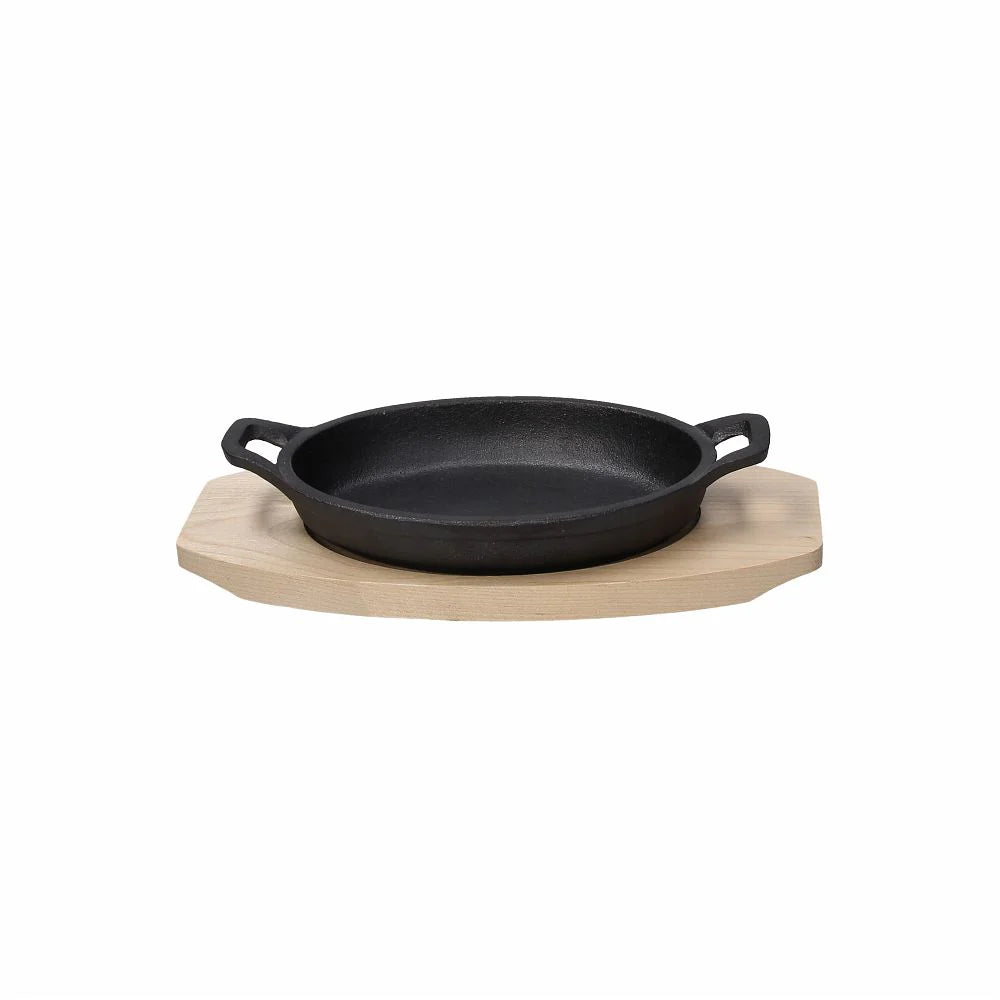 Cast Iron Oval Skillet with Beech Trivet X749