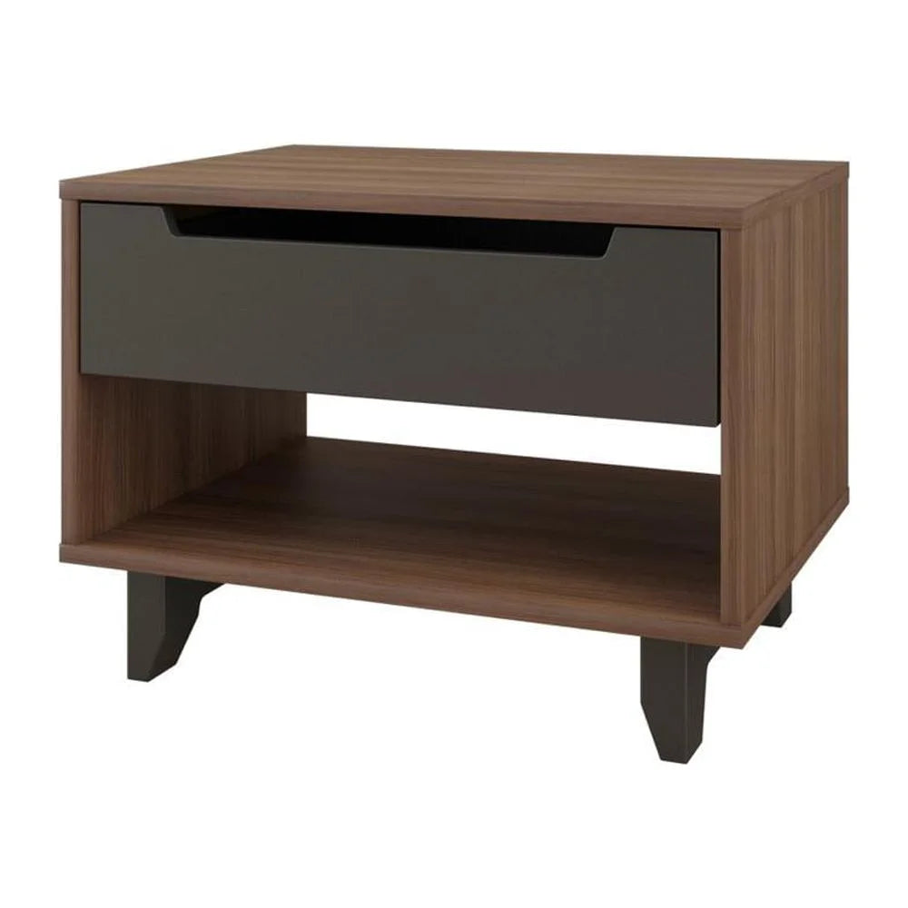 Queen Size 4 Piece Bedroom Set Z833259