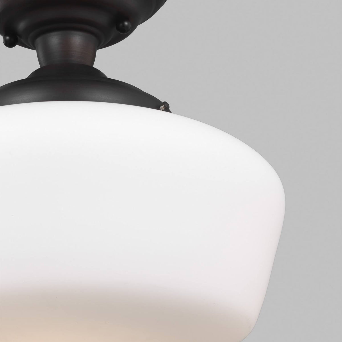 1 Light Semi-Flush Mount Z752