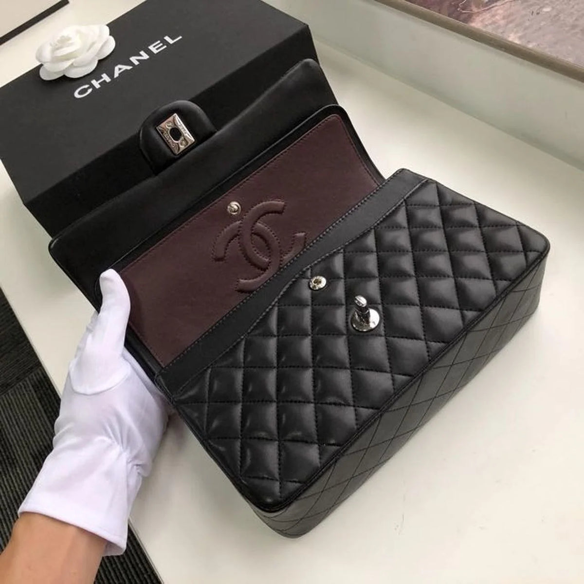 Black Handbag O2773