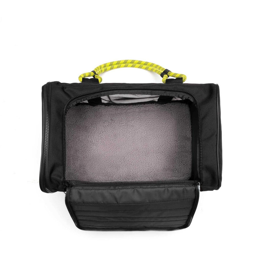Pet Car Seat & Airline Compliant Carrier L561737